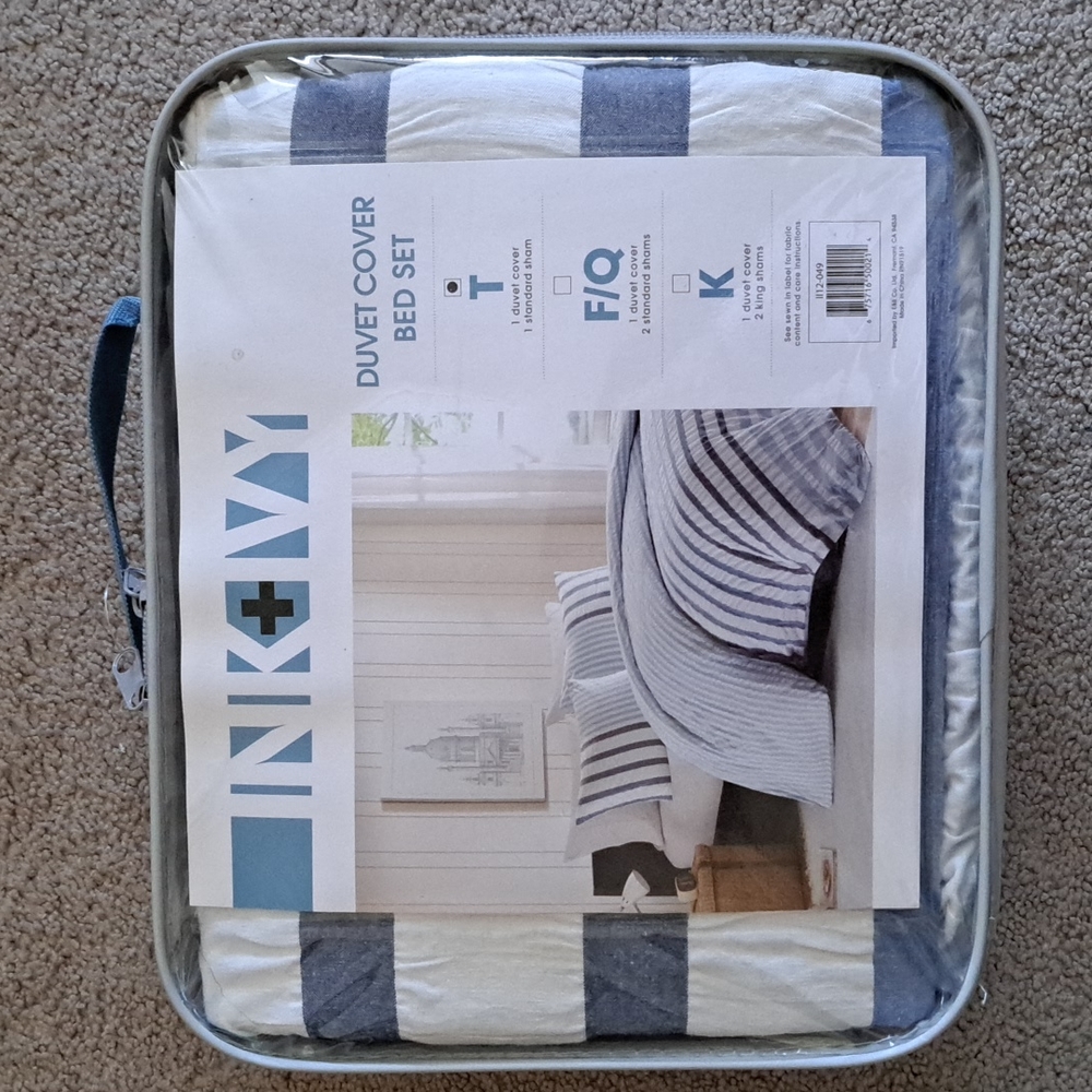 Duvet cover with sham